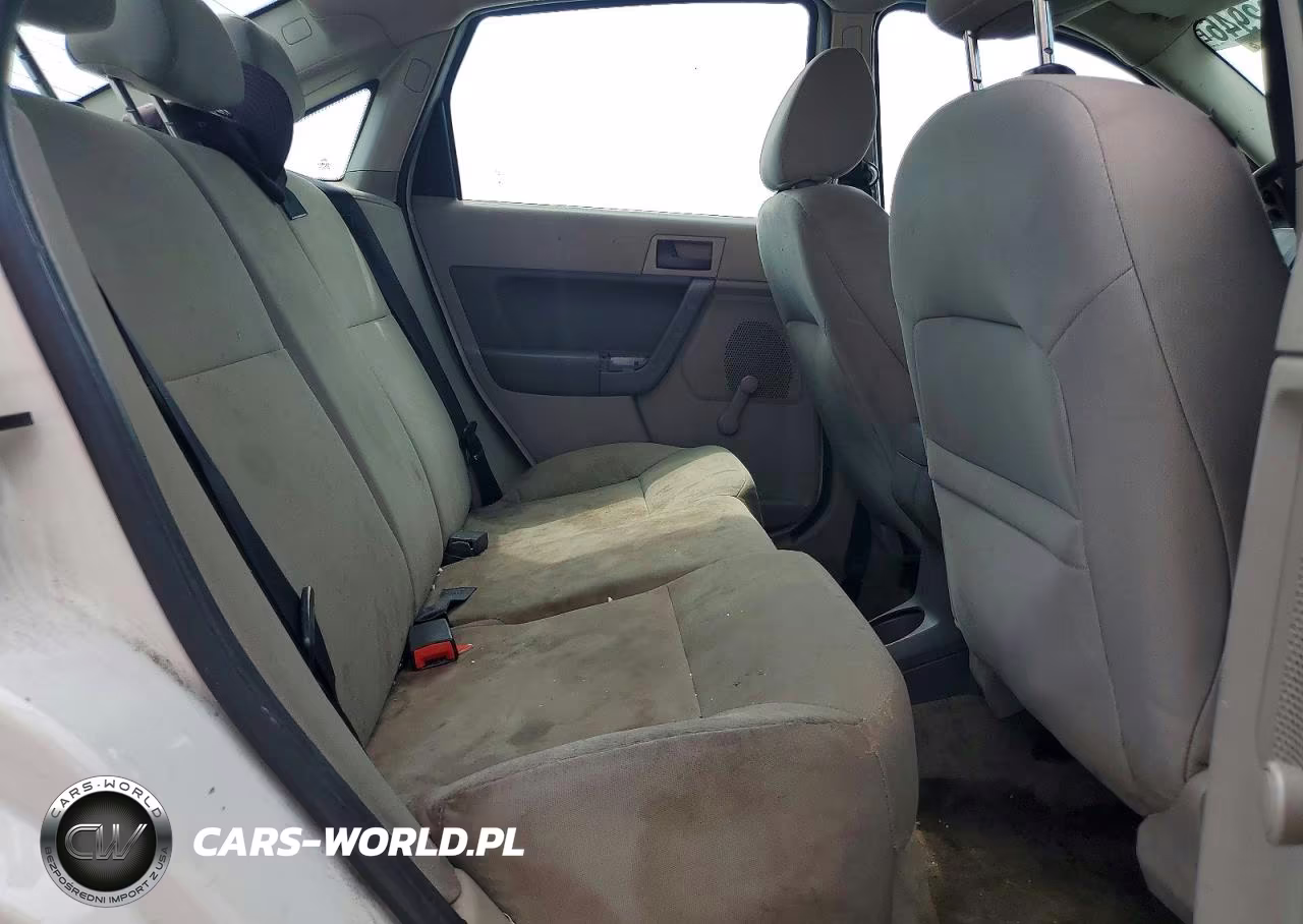 2010 Ford Focus S VIN:1FAHP3EN9AW230306 - 10