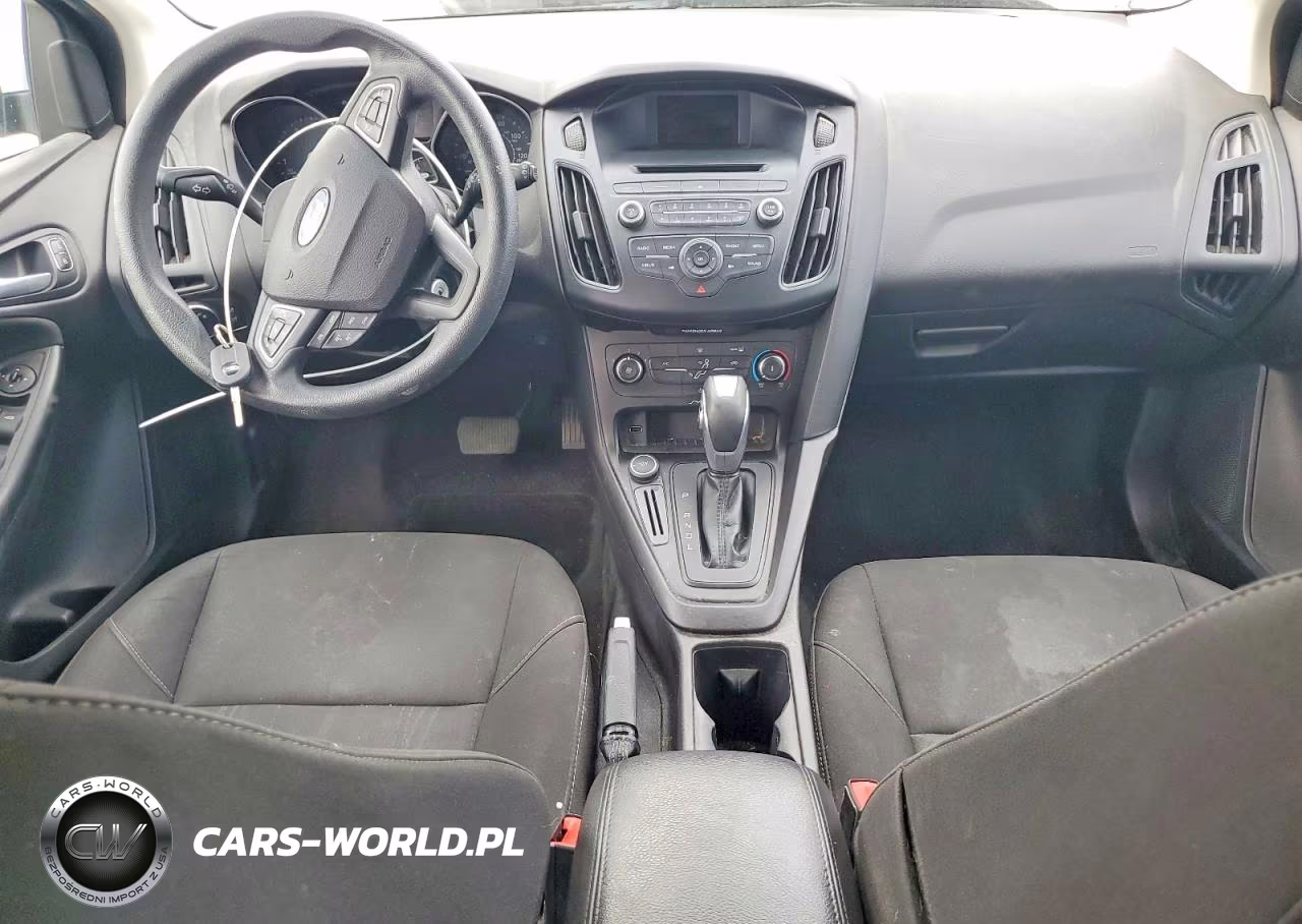 2015 Ford Focus Se VIN:1FADP3K28FL220531 - 8