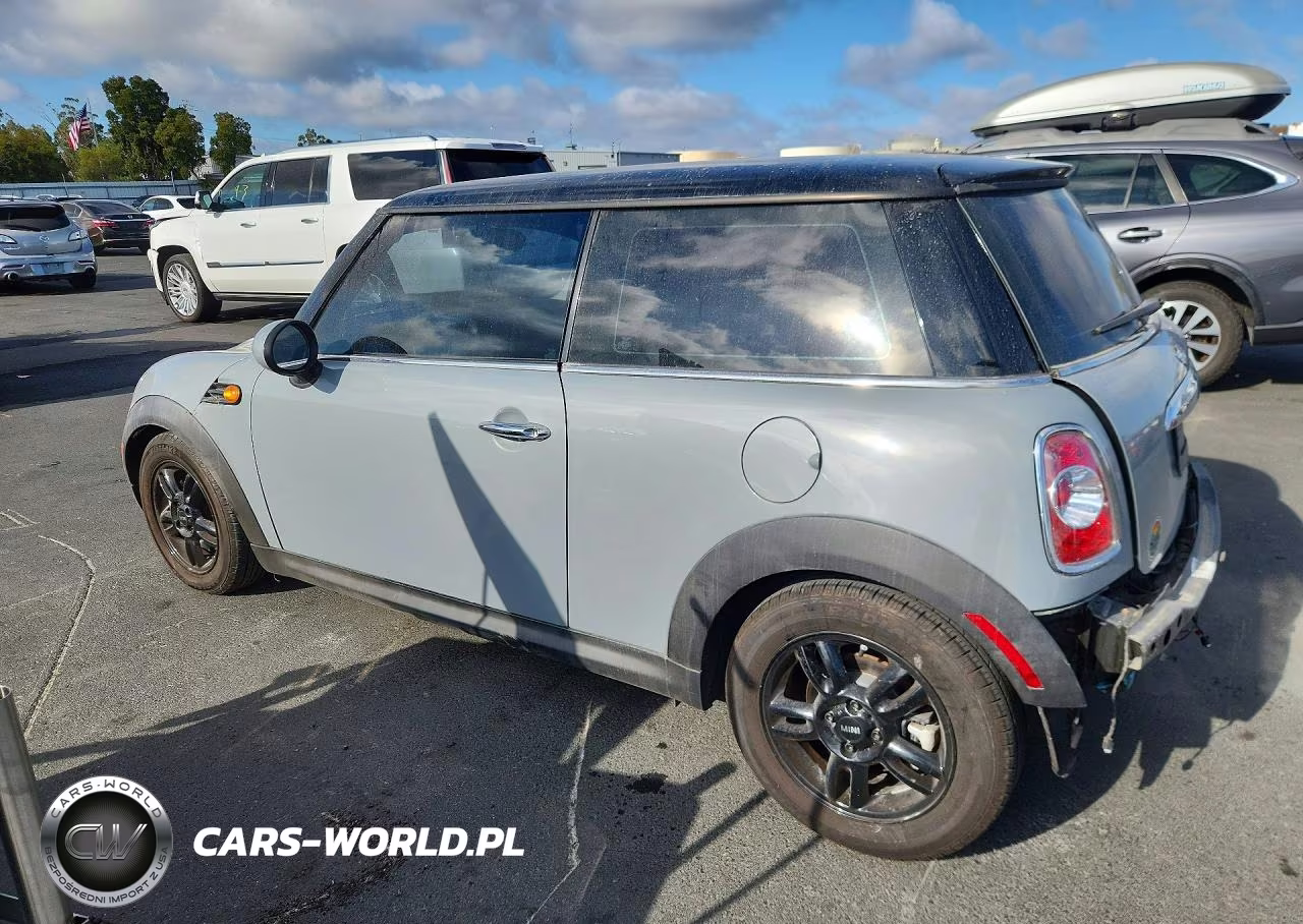 2012 Mini Cooper VIN:WMWSU3C54CT258057 - 2