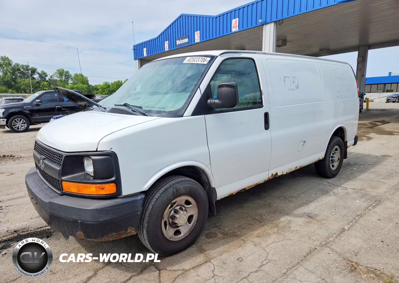2011 Chevrolet Express G2500 Lt