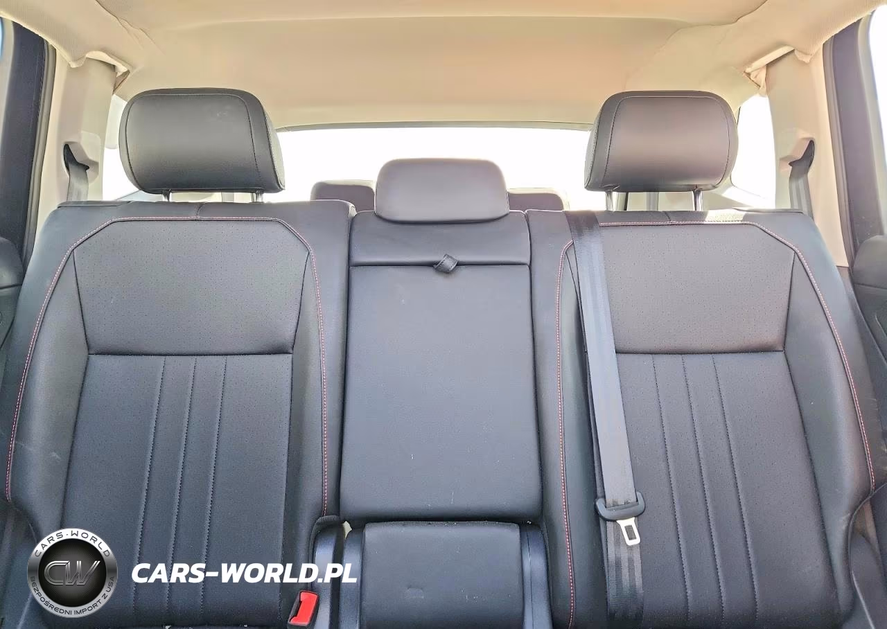 2024 Volkswagen Tiguan Wolfsburg VIN:3VVTB7AX9RM231096 - 10