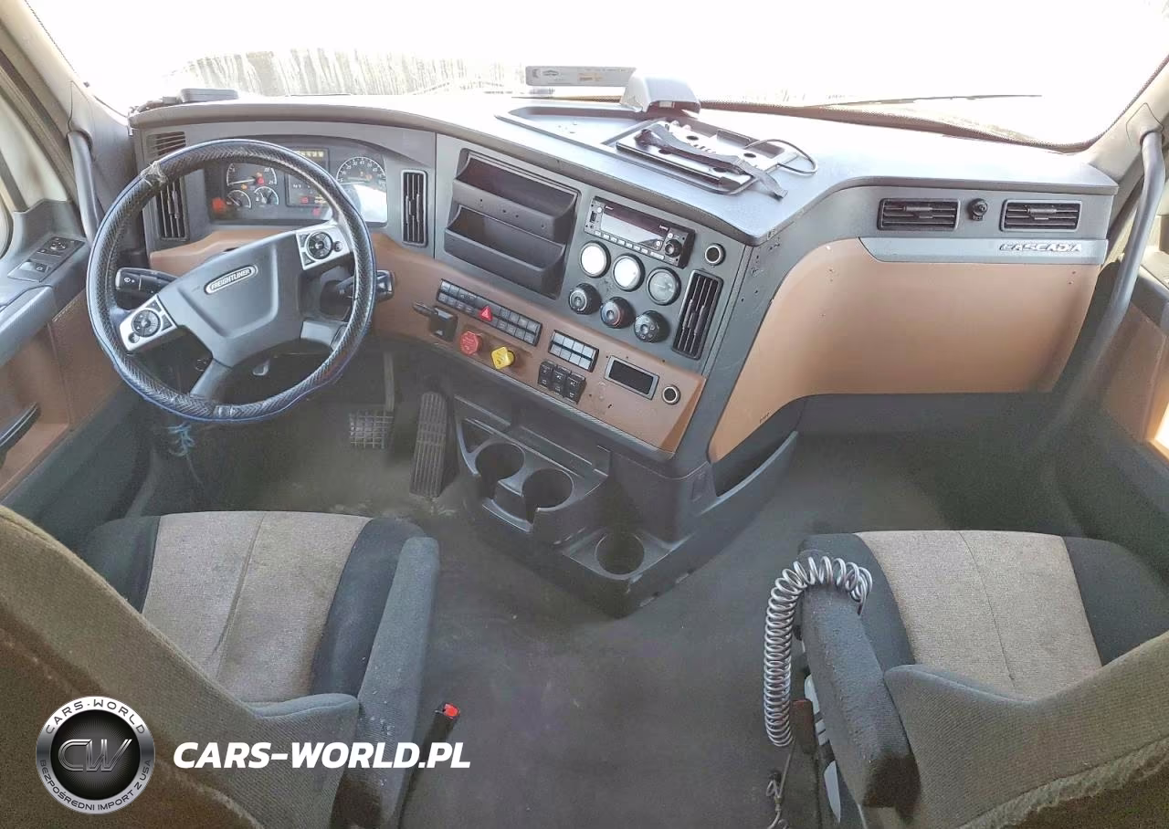 2019 Freightliner Cascadia - Semi Truck VIN:3AKJHHDR0KSKD2788 - 8