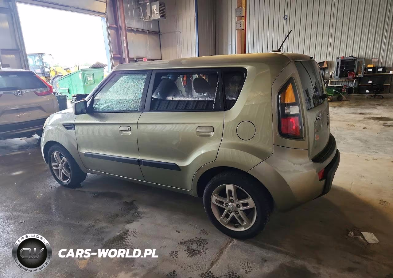 2010 Kia Soul + VIN:KNDJT2A20A7177695 - 2