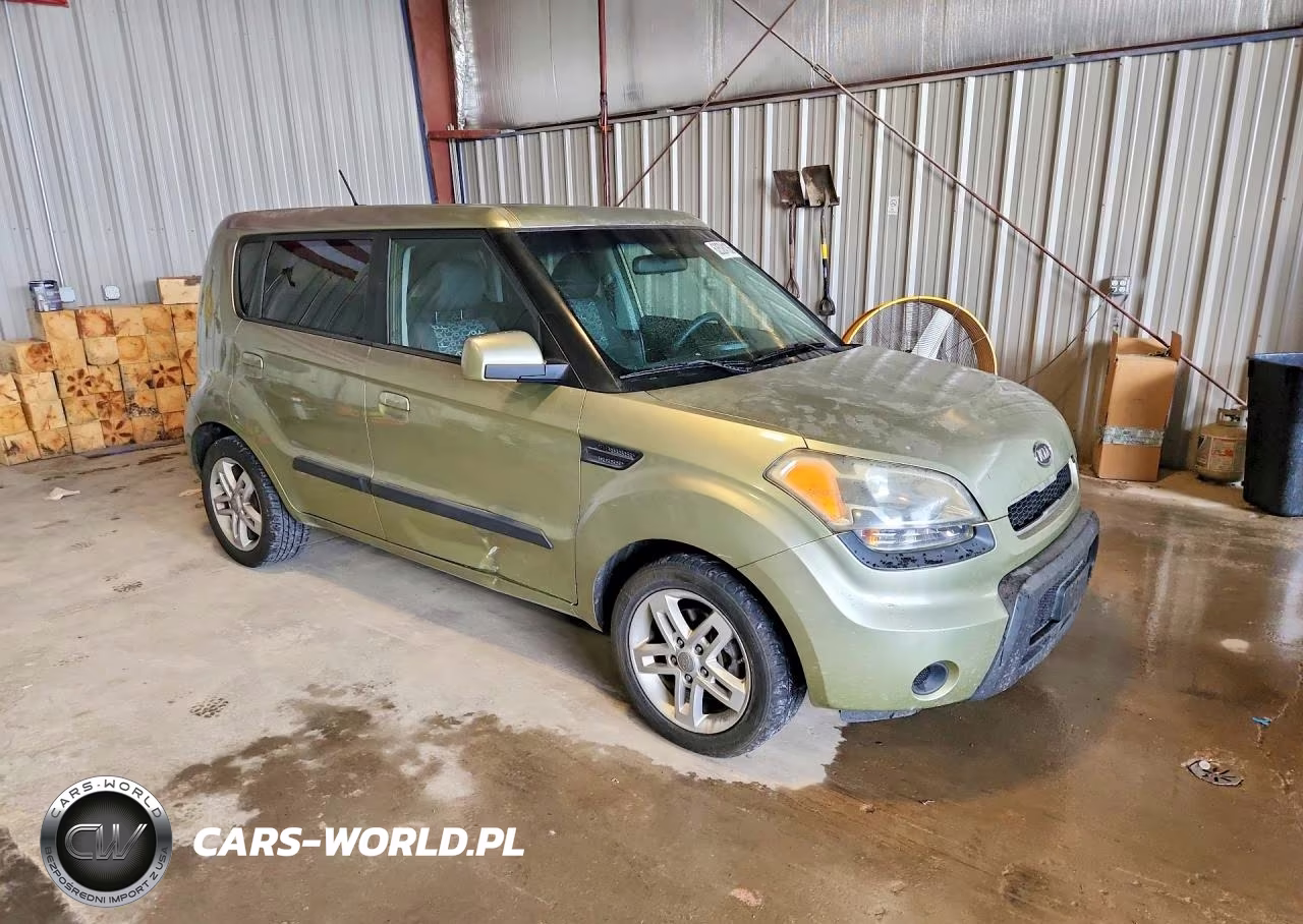 2010 Kia Soul + VIN:KNDJT2A20A7177695 - 4