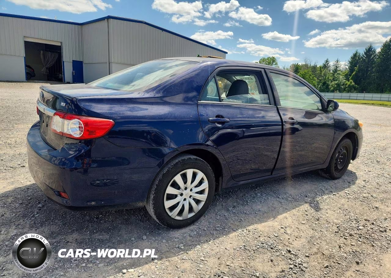 2012 Toyota Corolla Le VIN:2T1BU4EE1CC863604 - 3