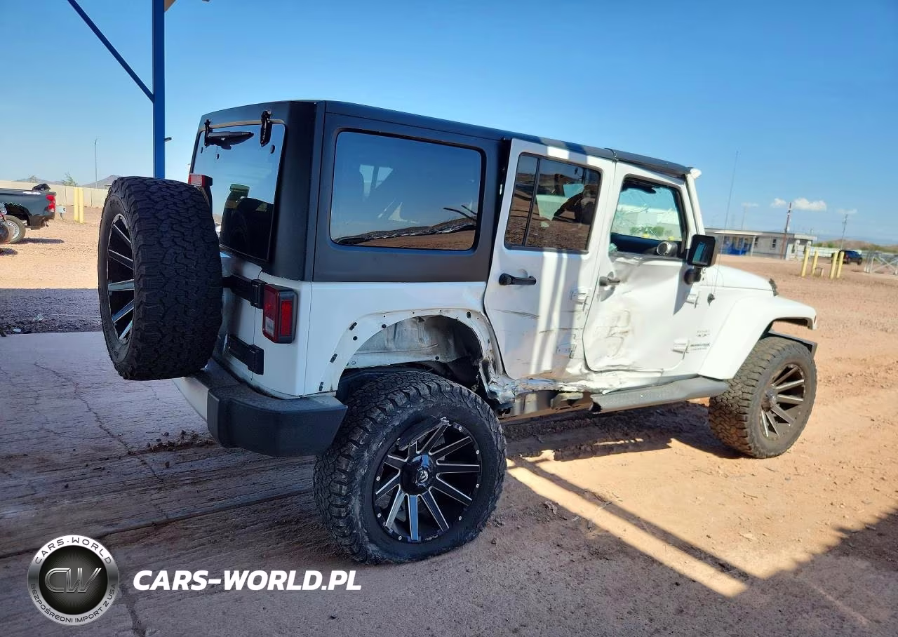 2018 Jeep Wrangler Unlimited Sahara VIN:1C4HJWEG9JL872993 - 3