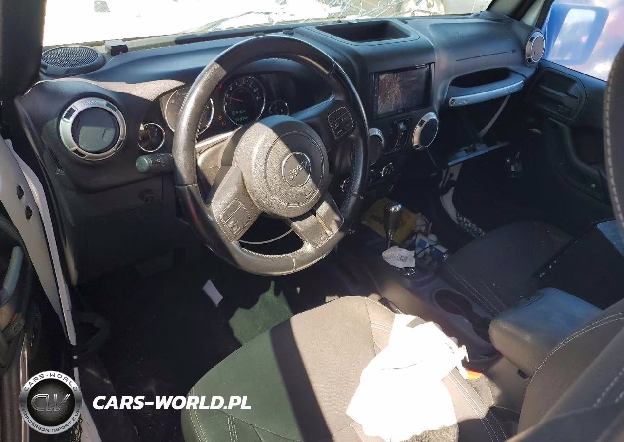 2018 Jeep Wrangler Unlimited Sahara VIN:1C4HJWEG9JL872993 - 8