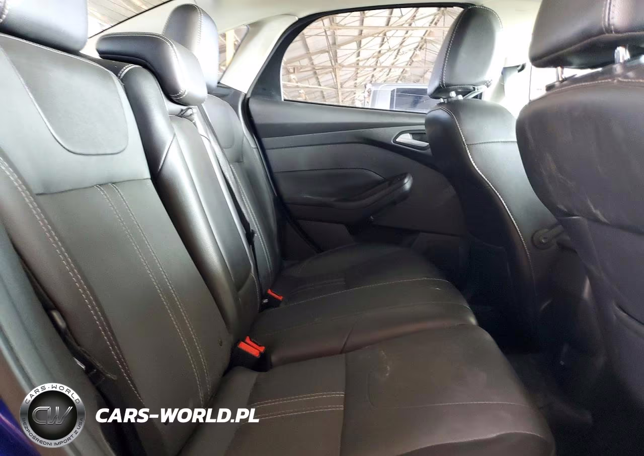 2014 Ford Focus Titanium VIN:1FADP3J2XEL199021 - 10