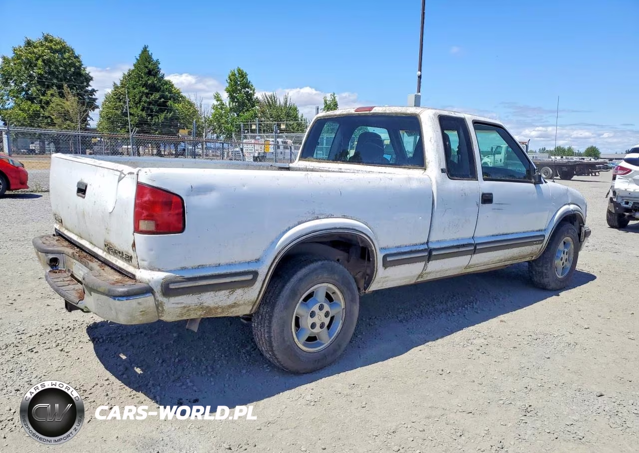 1999 Chevrolet S Truck S10 VIN:1GCDT19XXXK155393 - 3