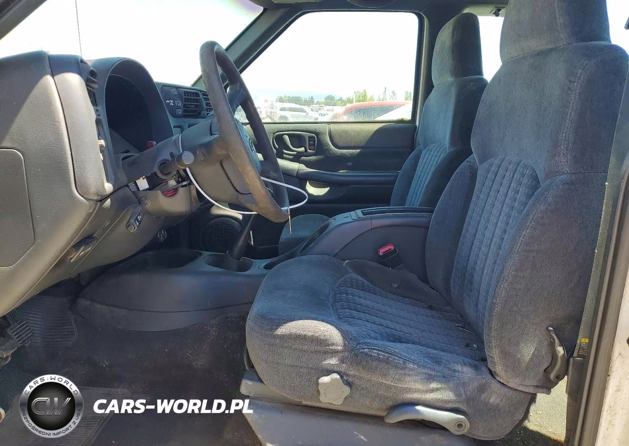 1999 Chevrolet S Truck S10 VIN:1GCDT19XXXK155393 - 7