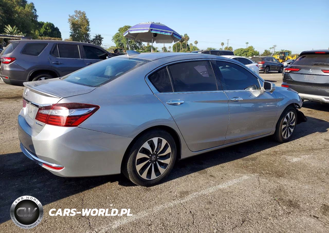 2017 Honda Accord Hybrid Exl VIN:JHMCR6F5XHC002212 - 3