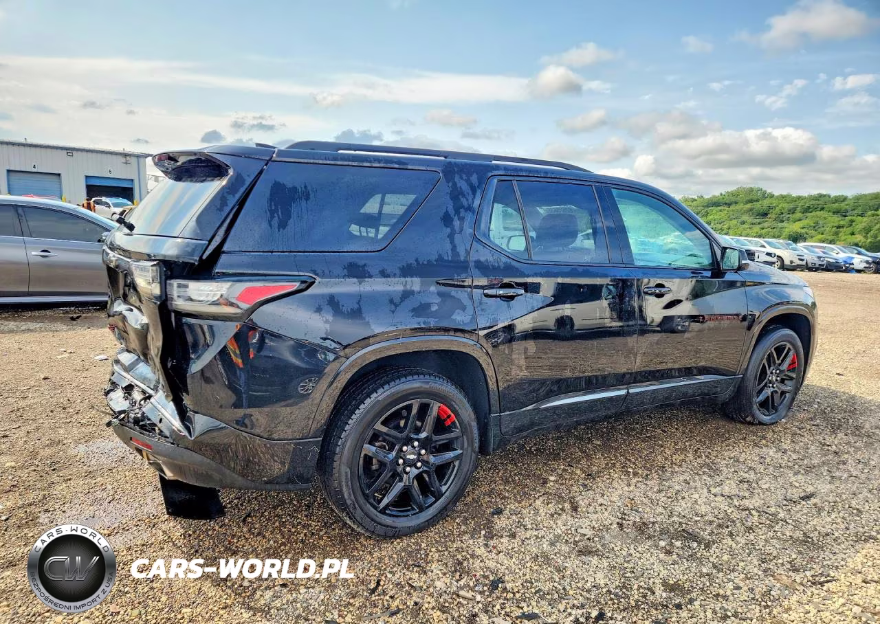 2018 Chevrolet Traverse Premier VIN:1GNERKKW5JJ167160 - 3