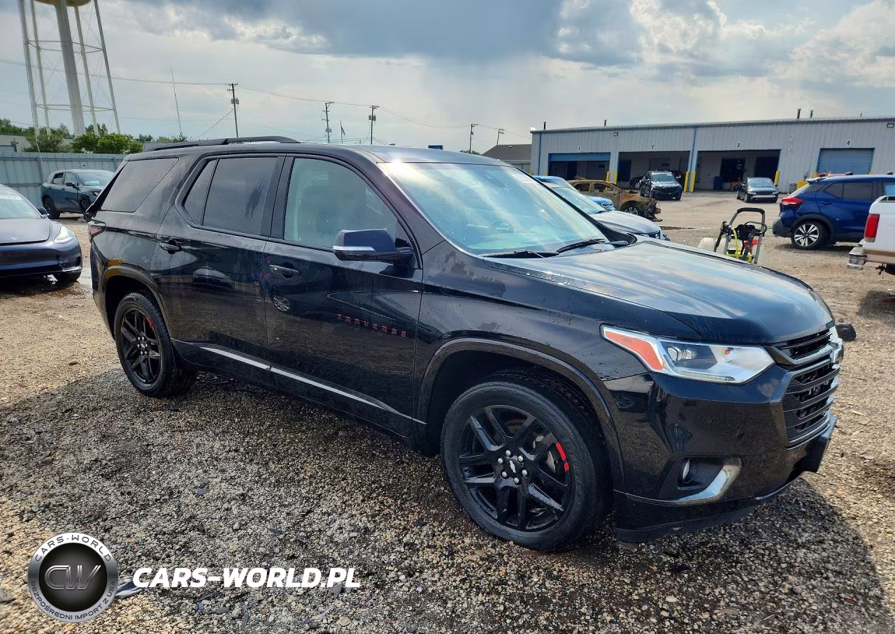 2018 Chevrolet Traverse Premier VIN:1GNERKKW5JJ167160 - 4