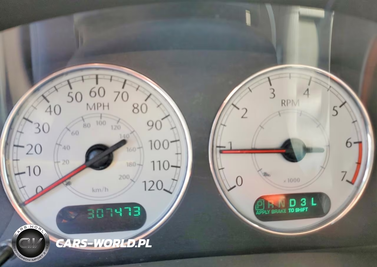 2007 Chrysler Town & Country Limited VIN:2A4GP64L37R124307 - 9