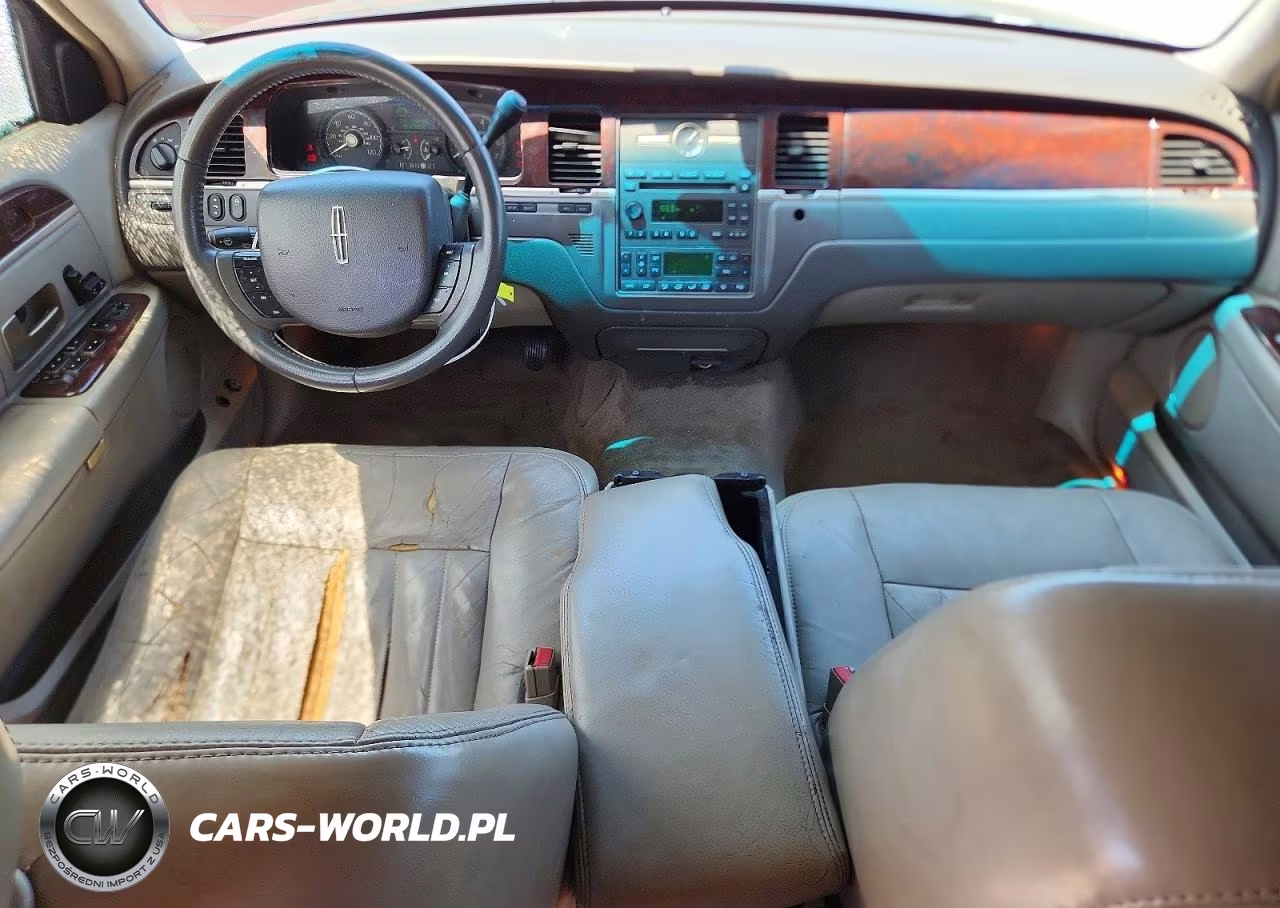 2006 Lincoln Town Car Signature VIN:1LNHM81W66Y650160 - 8