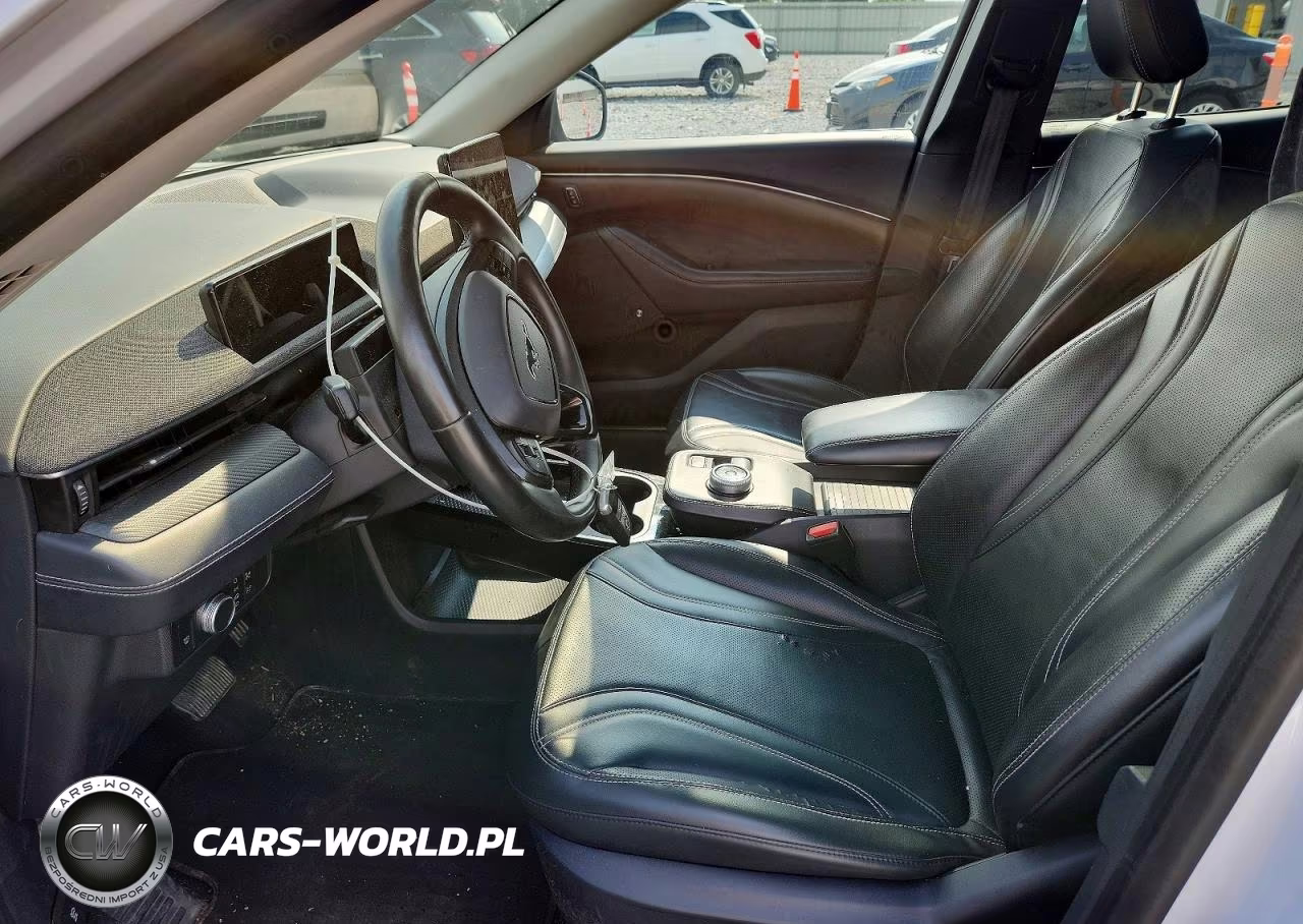 2021 Ford Mustang Mach-E Premium VIN:3FMTK3SU3MMA01201 - 7