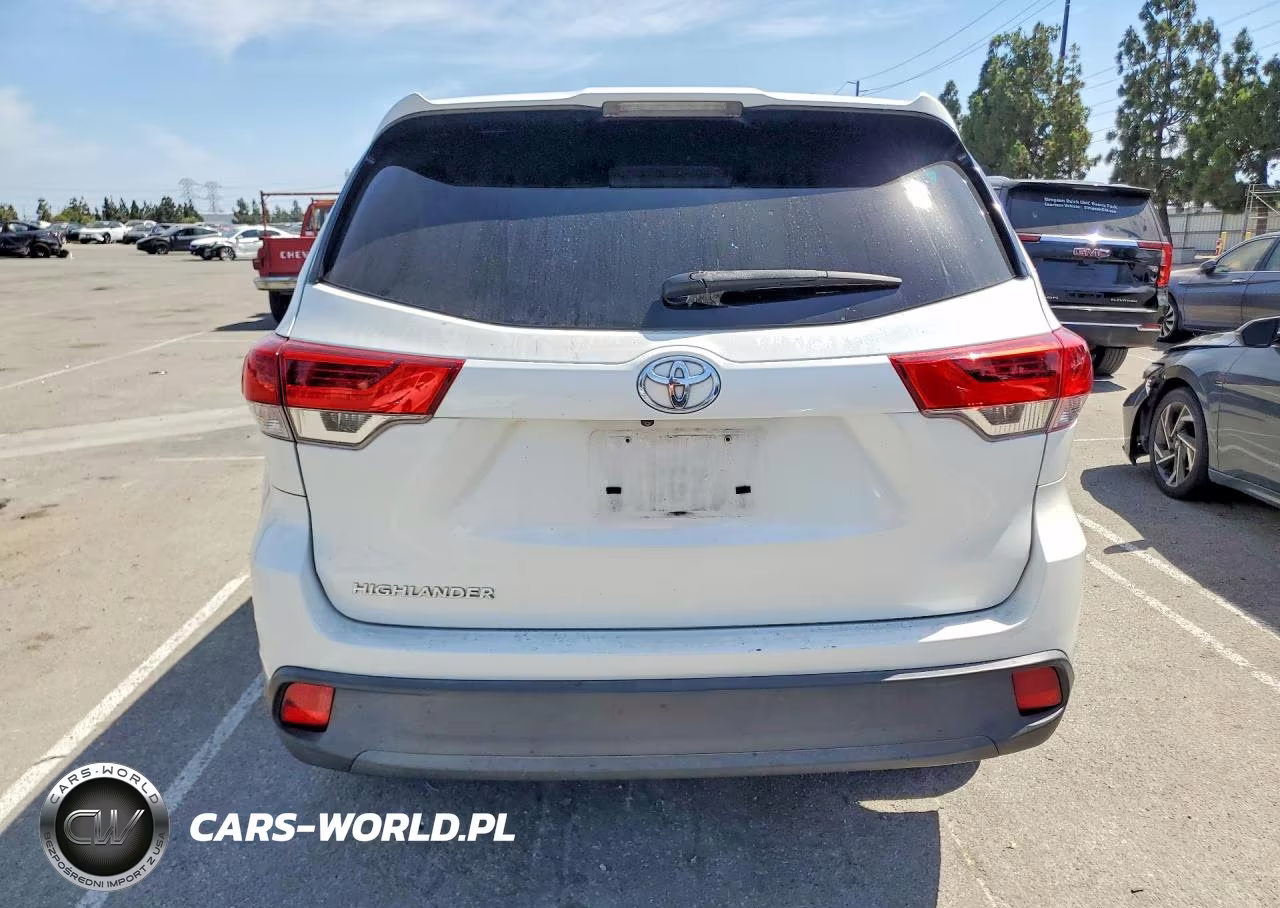 2017 Toyota Highlander Le VIN:5TDZARFH8HS030121 - 6