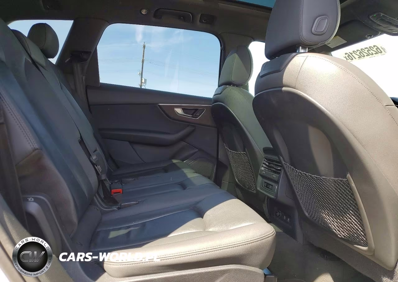 2020 Audi Q7 Premium Plus VIN:WA1LXAF70LD011817 - 11