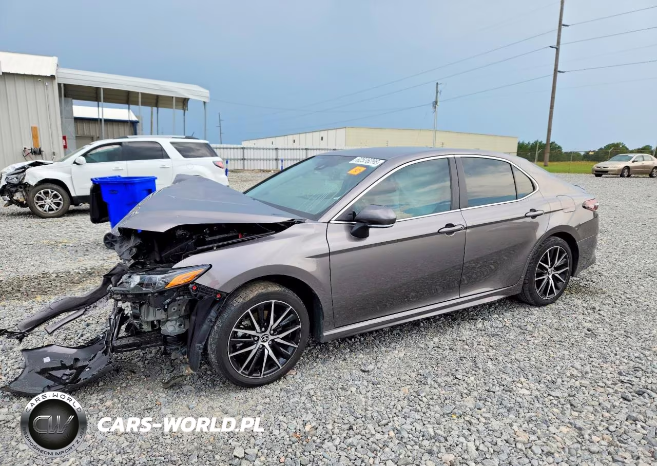 2024 Toyota Camry Se – zdjęcie 1 z 13