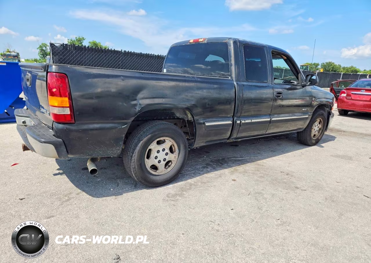 2002 Chevrolet Silverado C1500 VIN:2GCEC19V821216624 - 3