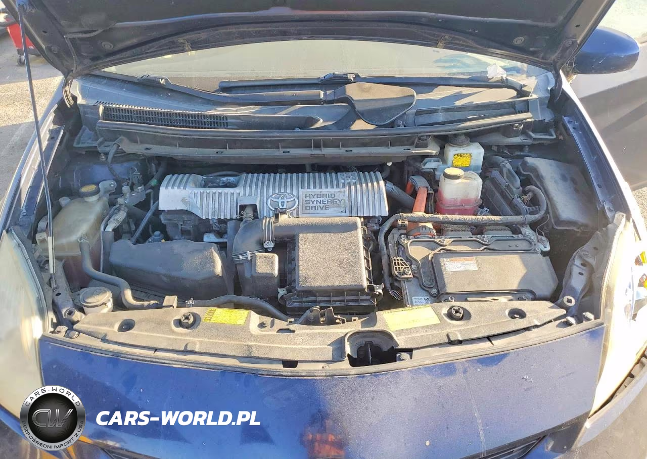 2013 Toyota Prius Two VIN:JTDKN3DU0D1718236 - 11