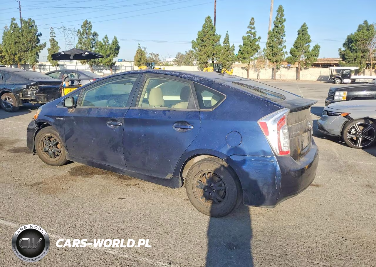 2013 Toyota Prius Two VIN:JTDKN3DU0D1718236 - 2