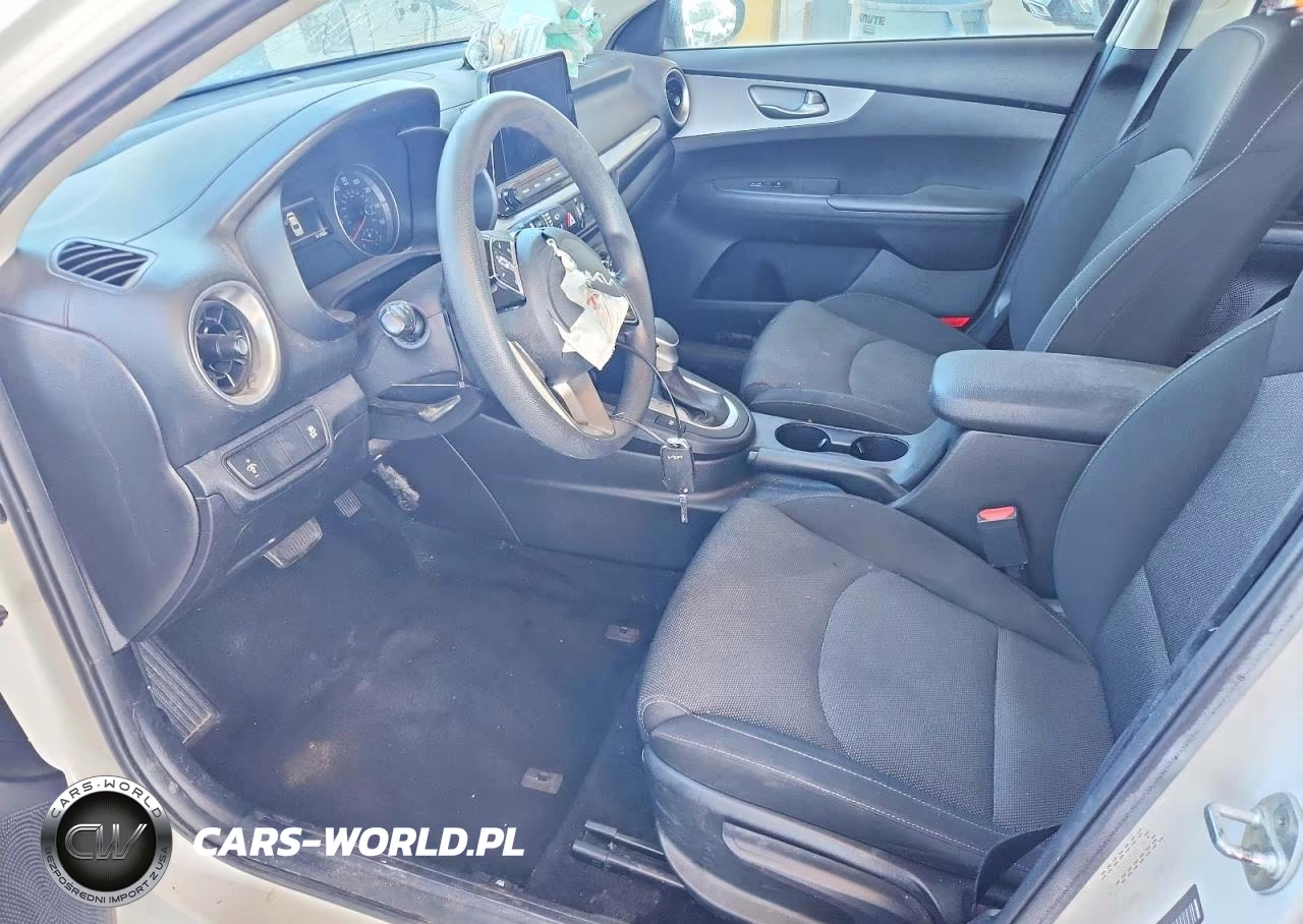 2022 Kia Forte Lxs VIN:3KPF24ADXNE425513 - 7