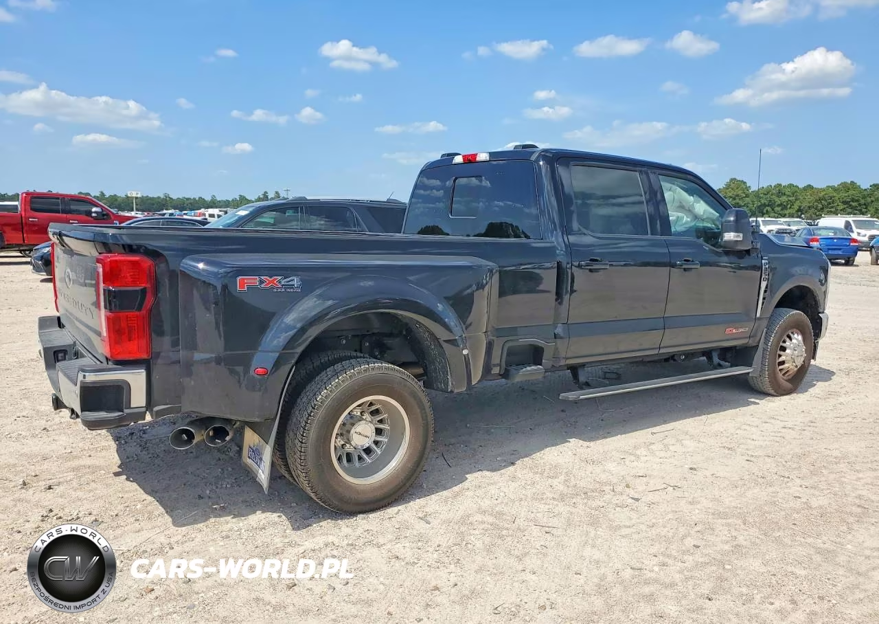 2025 Ford F350 Super Duty VIN:1FT8W3DM4SED65030 - 3