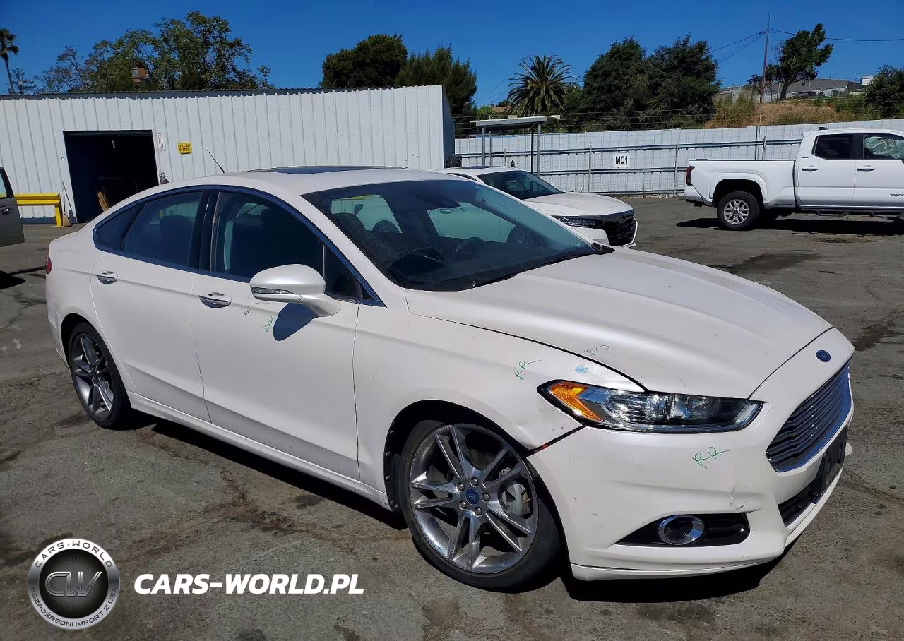 2013 Ford Fusion Titanium VIN:3FA6P0K9XDR192914 - 4