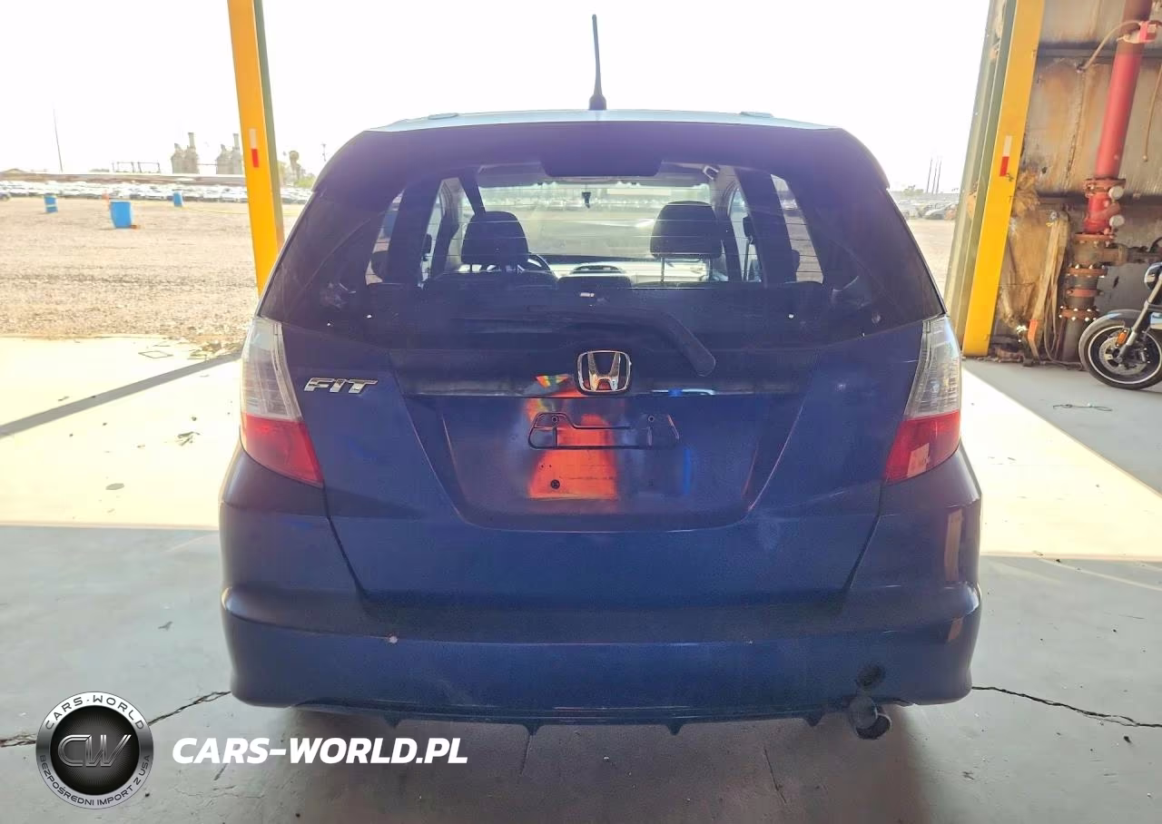 2011 Honda Fit Sport VIN:JHMGE8H5XBC012347 - 6