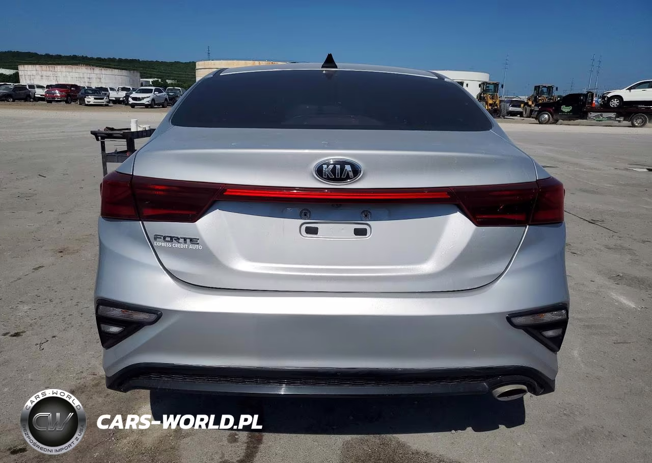 2020 Kia Forte Lxs VIN:3KPF24AD0LE246569 - 6