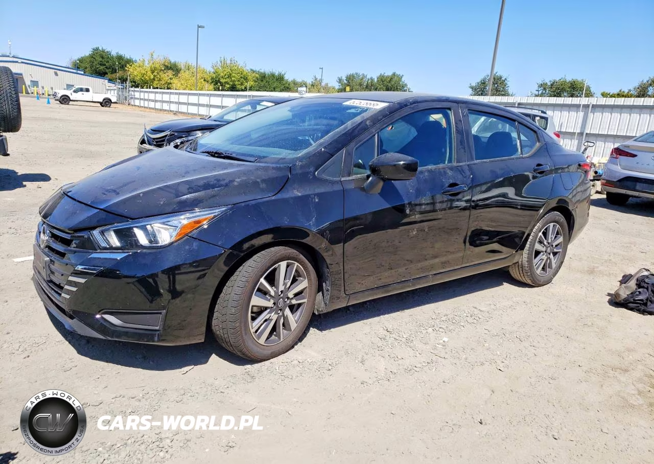 2023 Nissan Versa Sv