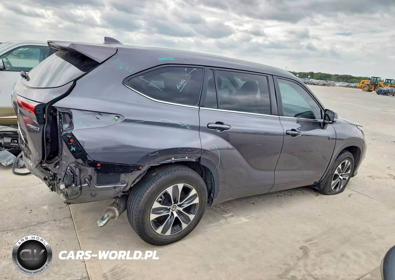 2023 Toyota Highlander Hybrid Xle VIN:5TDKARAH2PS019123 - 3