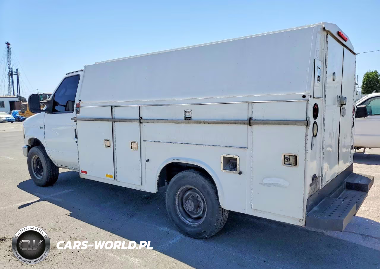 2013 Ford Econoline E350 Super Duty Cutaway Van VIN:1FDWE3FL8DDB27068 - 2