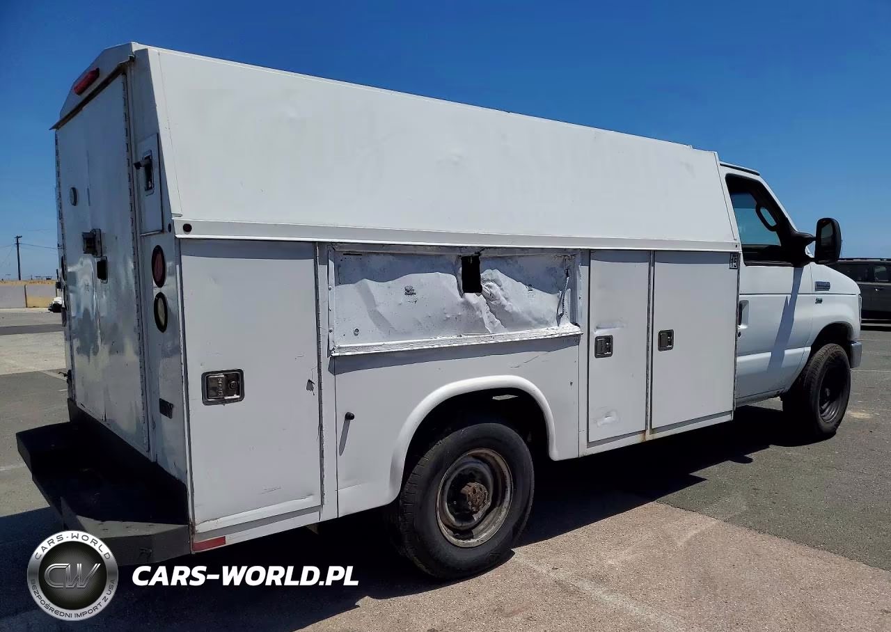 2013 Ford Econoline E350 Super Duty Cutaway Van VIN:1FDWE3FL8DDB27068 - 3