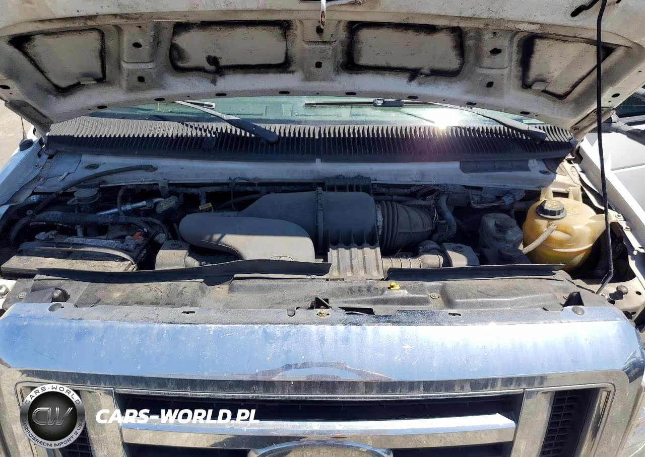 2010 Ford Econoline E350 Super Duty Cutaway Van VIN:1FDSE3FL1ADA08871 - 11