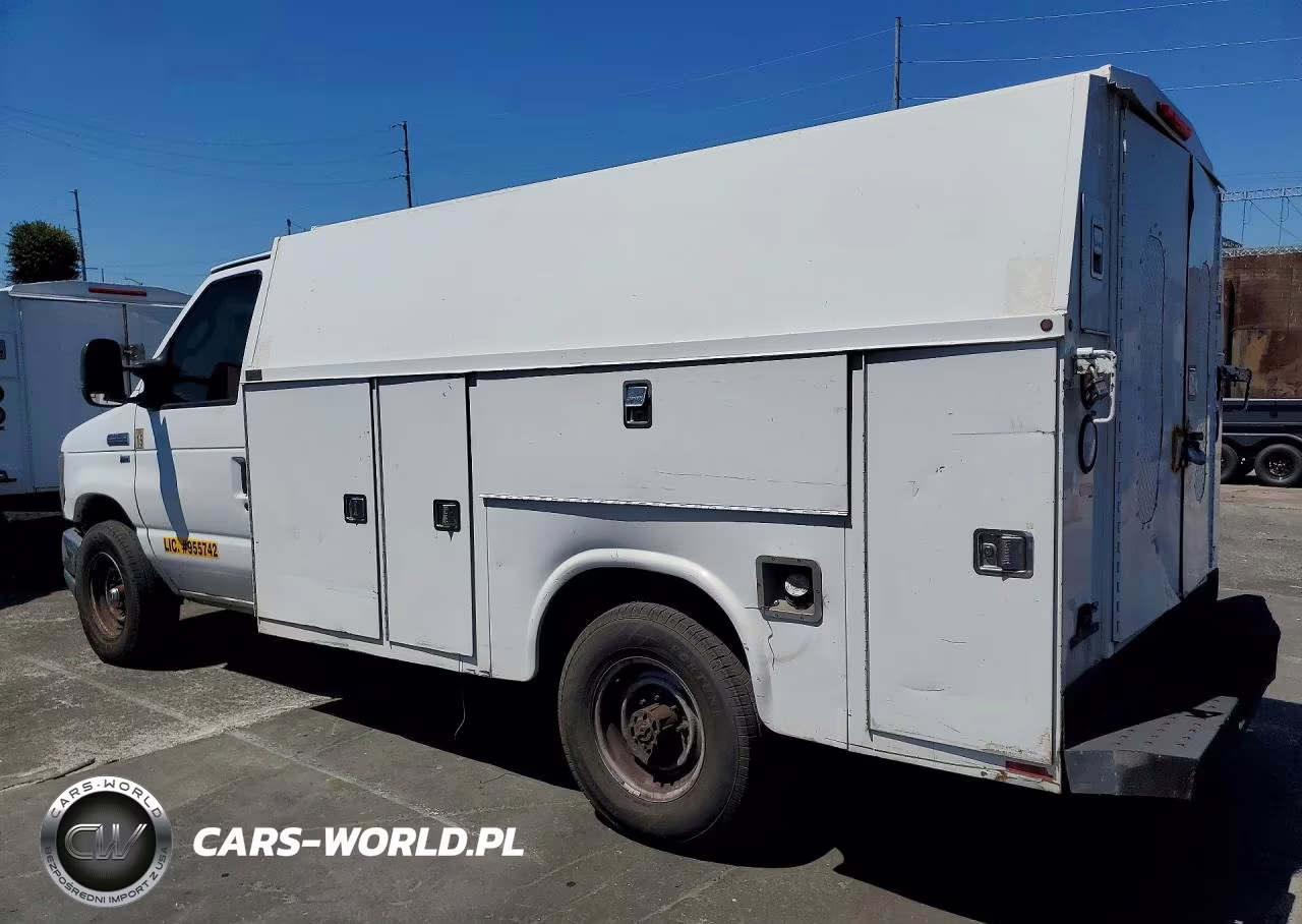 2010 Ford Econoline E350 Super Duty Cutaway Van VIN:1FDSE3FL1ADA08871 - 2