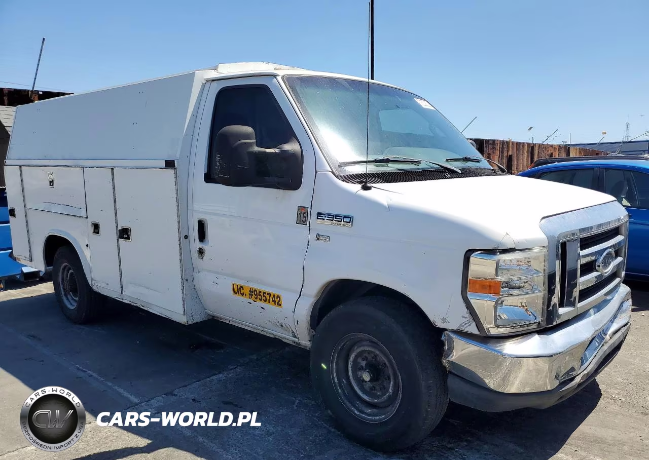 2010 Ford Econoline E350 Super Duty Cutaway Van VIN:1FDSE3FL1ADA08871 - 4