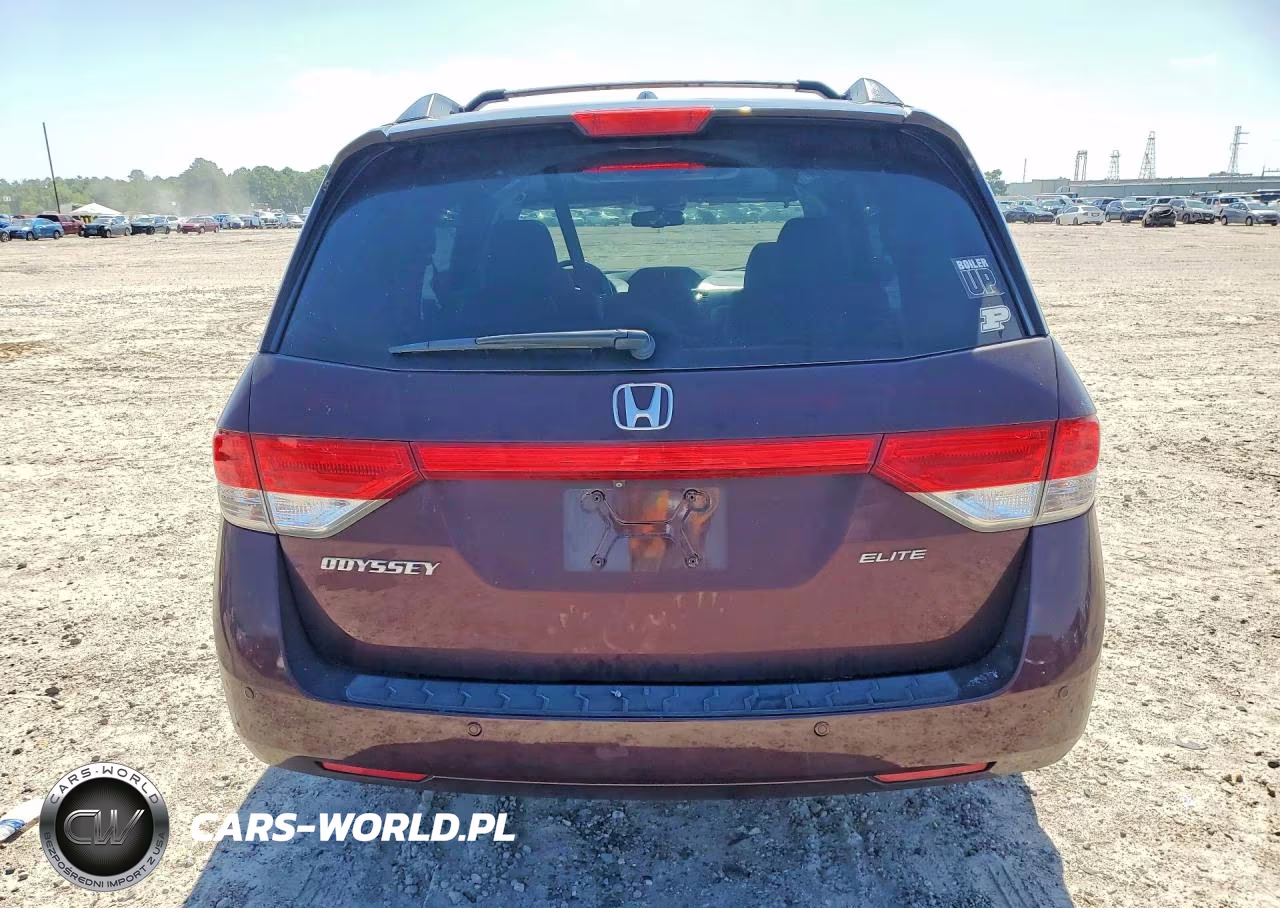 2015 Honda Odyssey Touring VIN:5FNRL5H94FB033365 - 6