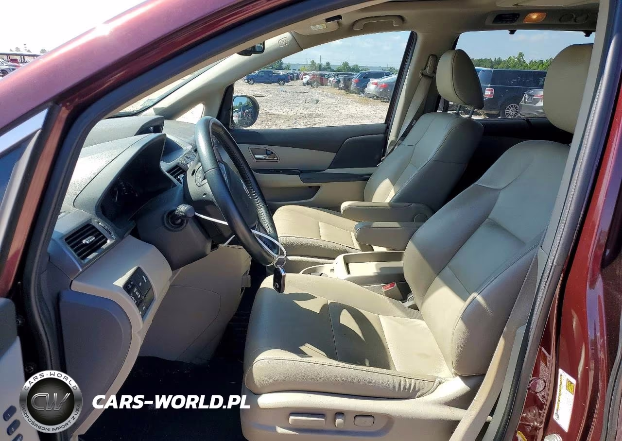 2015 Honda Odyssey Touring VIN:5FNRL5H94FB033365 - 7
