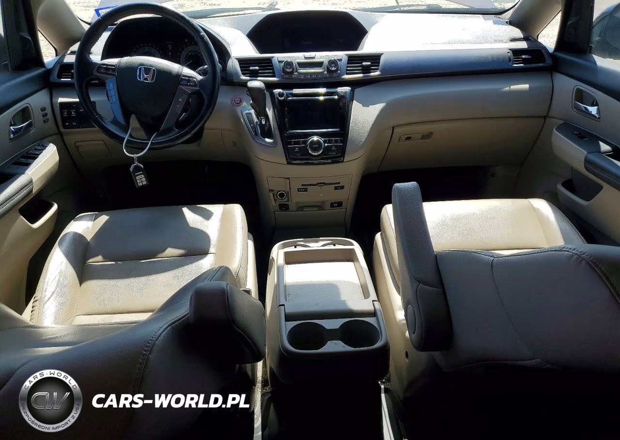 2015 Honda Odyssey Touring VIN:5FNRL5H94FB033365 - 8