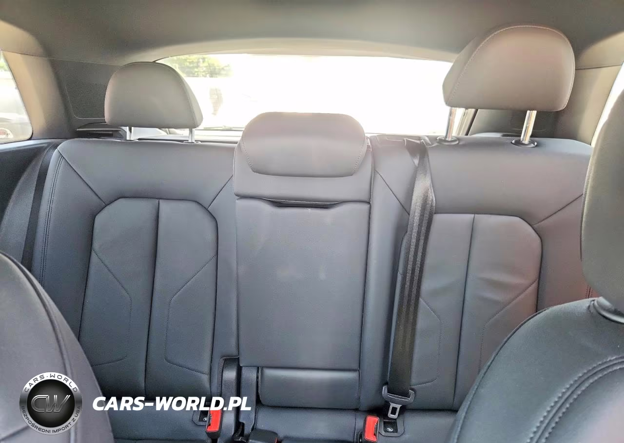 2020 Audi Q3 Premium VIN:WA1AECF36L1044179 - 10