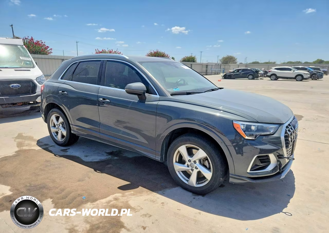 2020 Audi Q3 Premium VIN:WA1AECF36L1044179 - 4