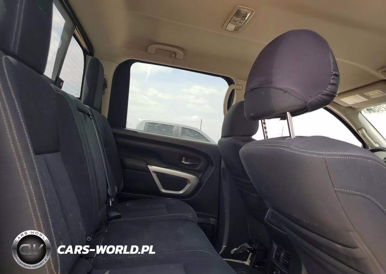 2018 Nissan Titan Sv VIN:1N6AA1E56JN544211 - 10
