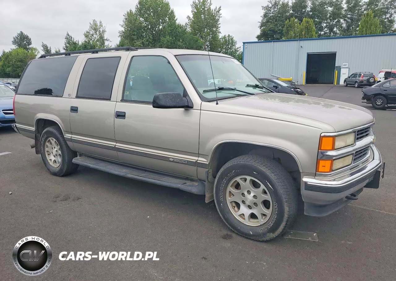 1999 Chevrolet Suburban K1500 VIN:3GNFK16R0XG113041 - 4