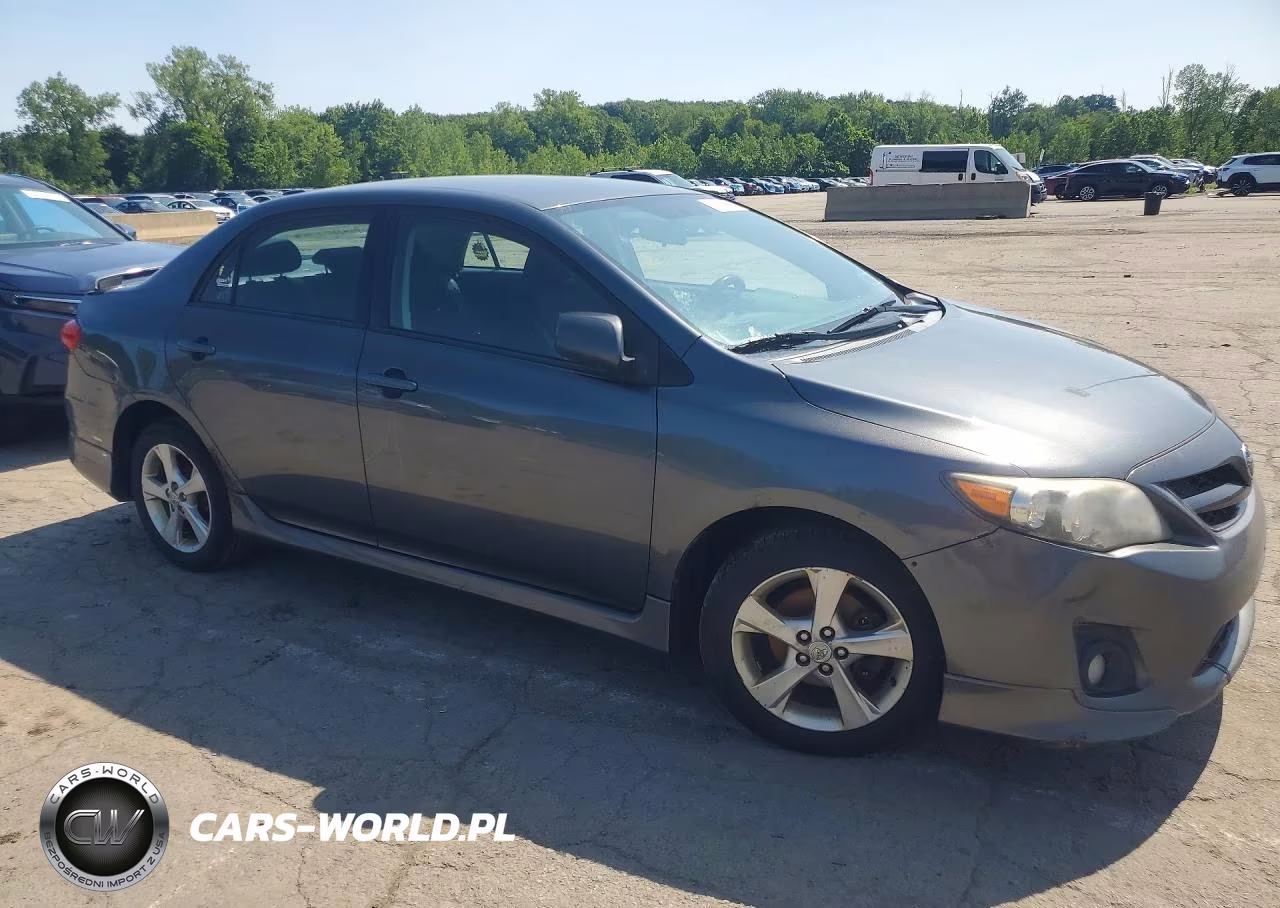 2011 Toyota Corolla S VIN:2T1BU4EE1BC630837 - 4