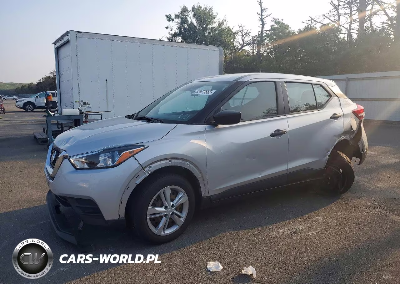 2020 Nissan Kicks S