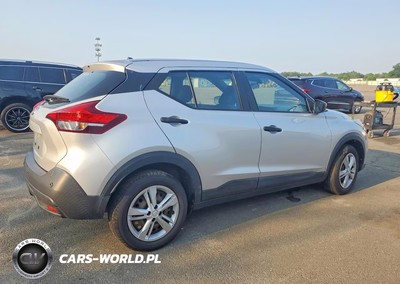 2020 Nissan Kicks S VIN:3N1CP5BV1LL517056 - 3