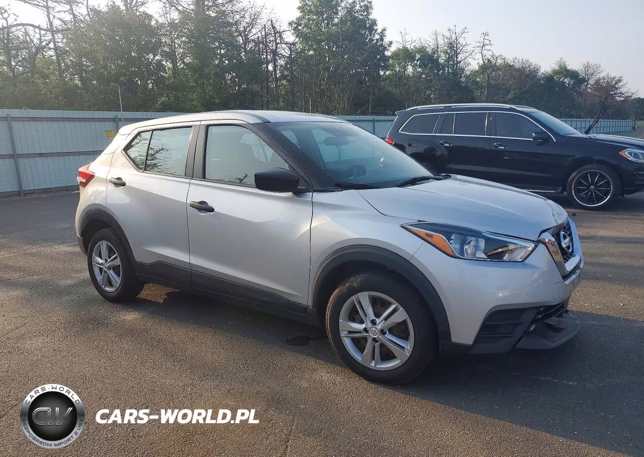 2020 Nissan Kicks S VIN:3N1CP5BV1LL517056 - 4