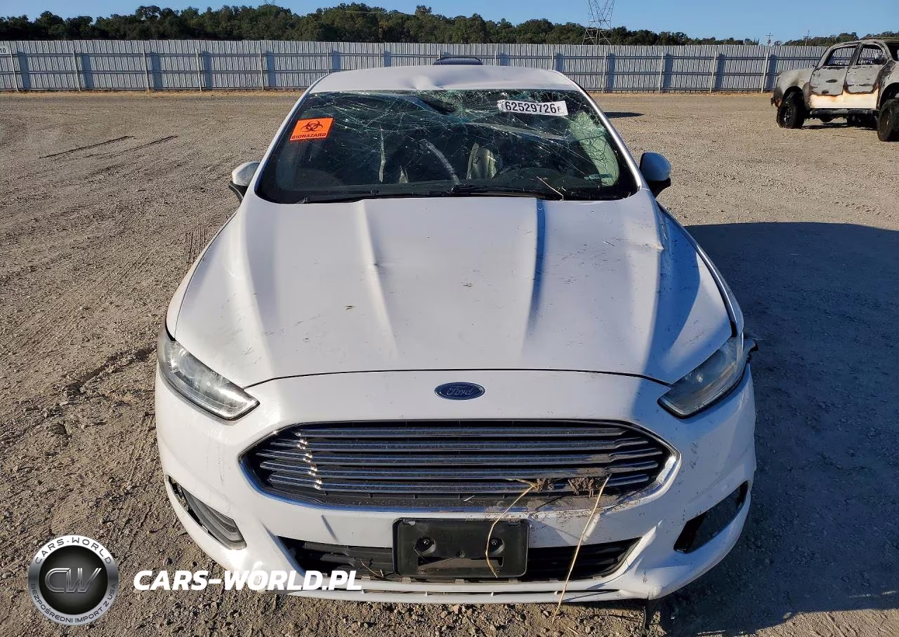 2014 Ford Fusion S VIN:3FA6P0G79ER393485 - 5